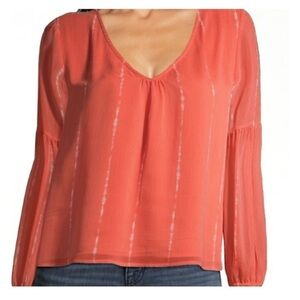 Boutique Chiffon Top V‎ Neck. Coral